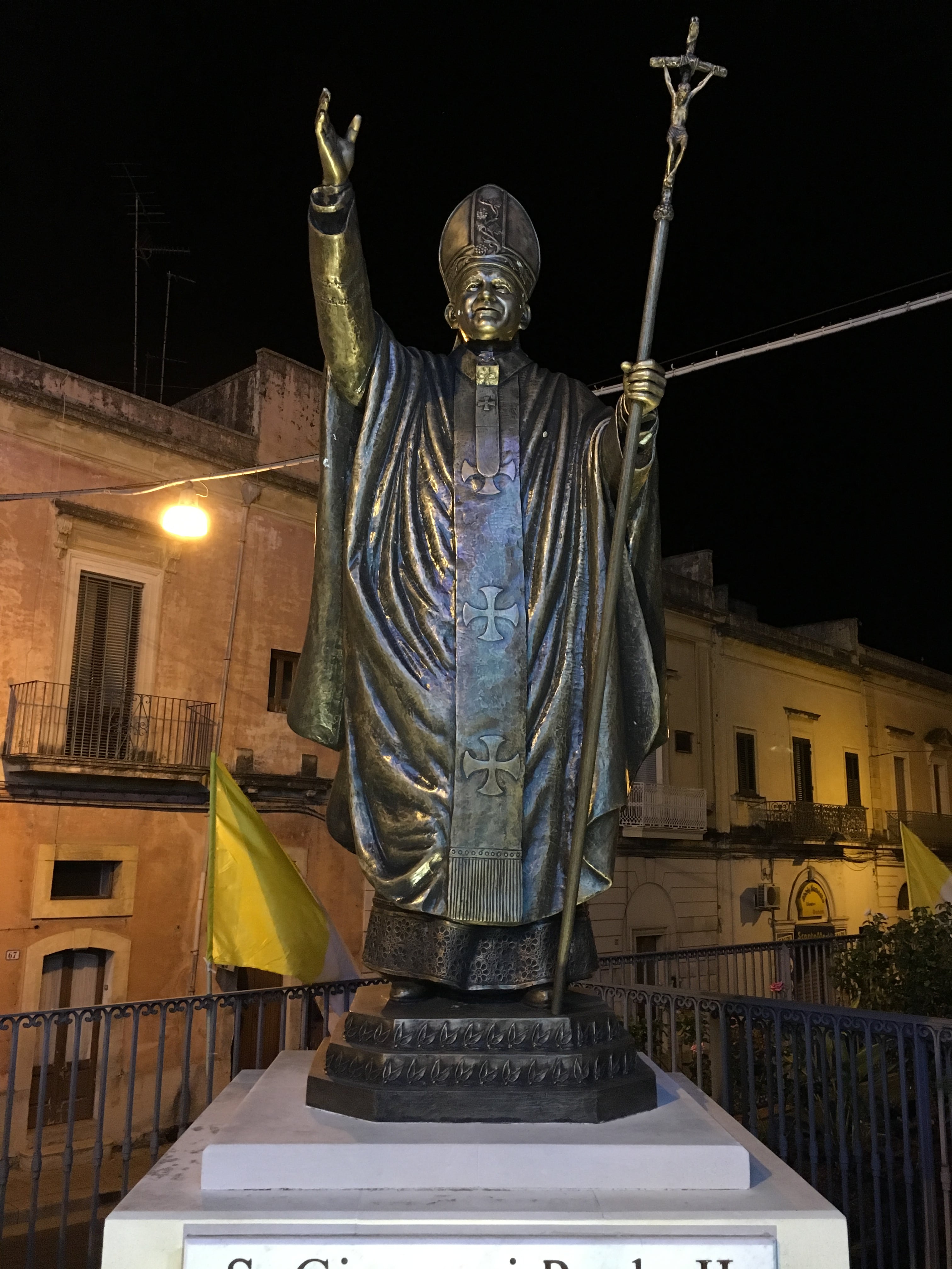 Statua di San Giovanni Paolo II