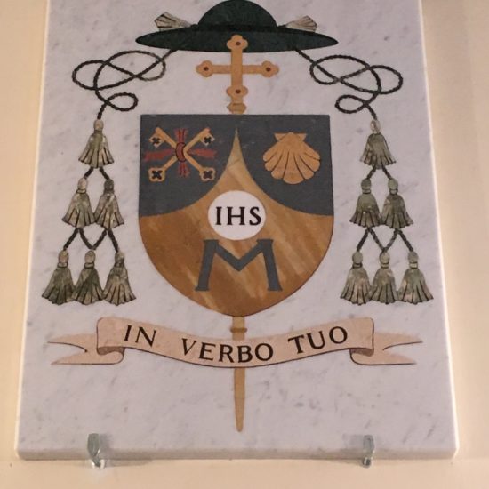 Stemma scelto da S.E. Rev.ma Mons. Vincenzo Pisane, attuale Vescovo di Oria (BR) ed ex Rettore della Confraternina